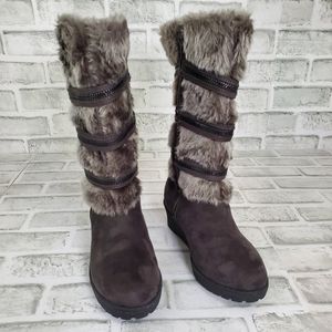 Tahari Kids Faux Fur Wedge Tall Boots Size 2
